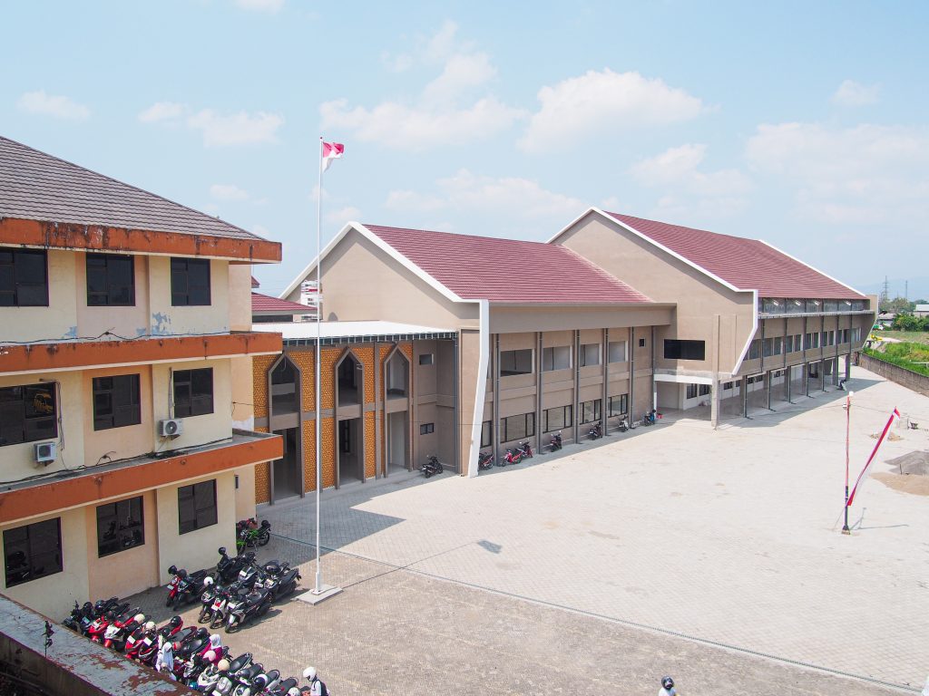Gedung Kampus STIKES Hutama Abdi Husada - foto 9