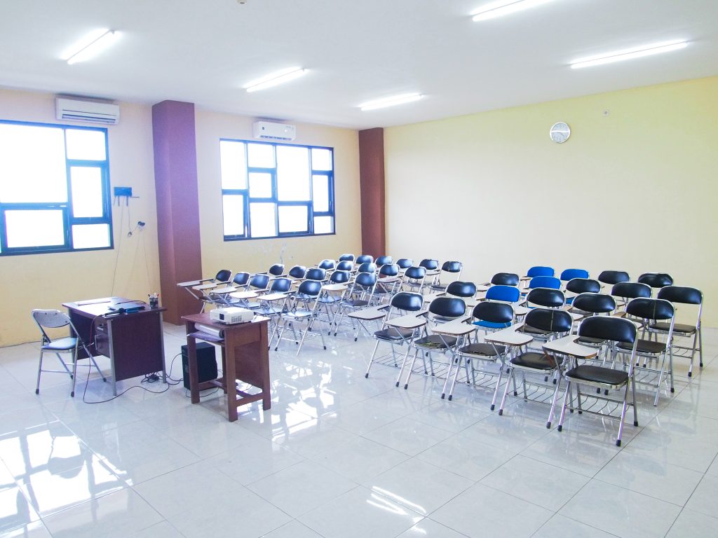 Ruang Kelas STIKES Hutama Abdi Husada - foto 1
